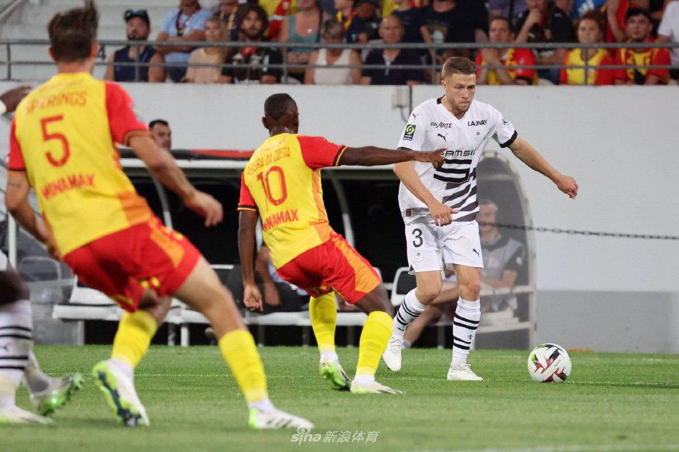 升了阵容厚 升了阵容厚