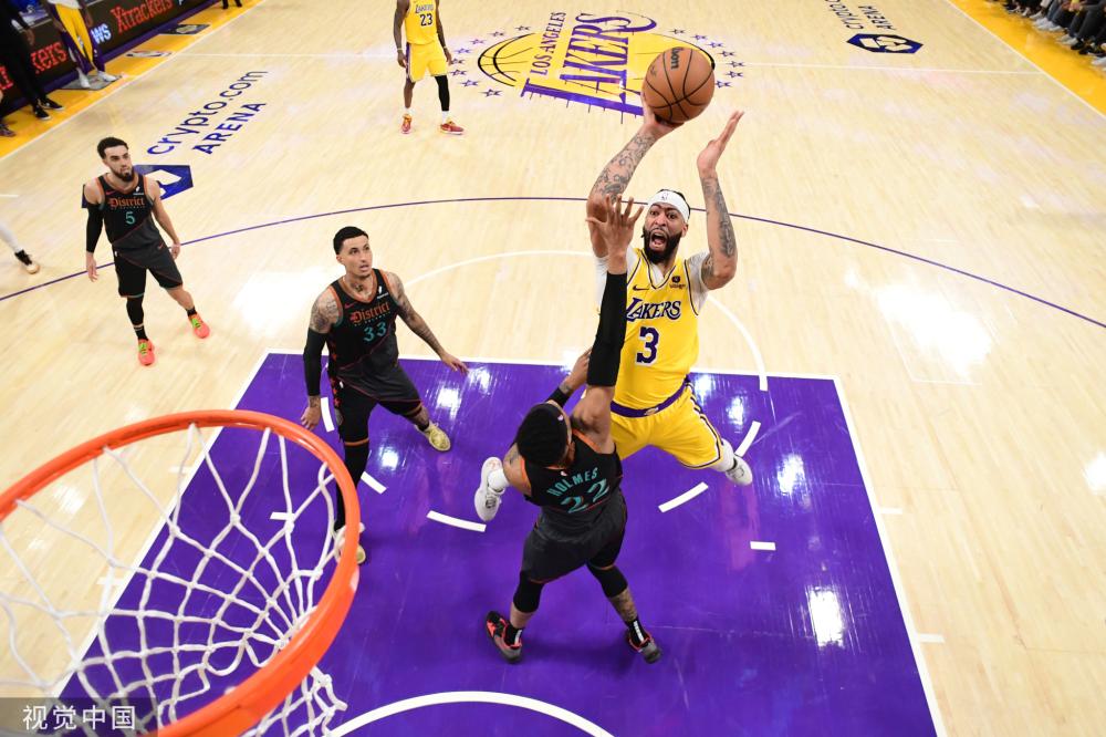 被对手密集 被对手密集