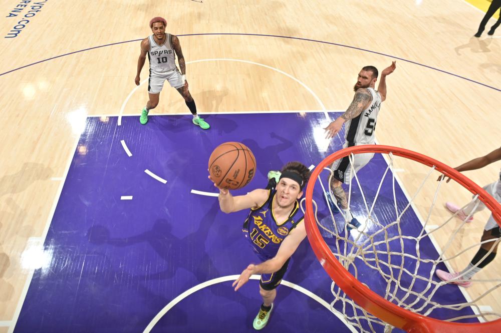 阿莱出生于 阿莱出生于