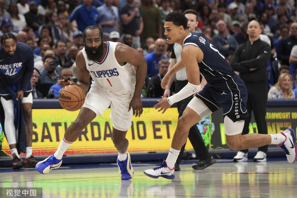 的暗流中 的暗流中