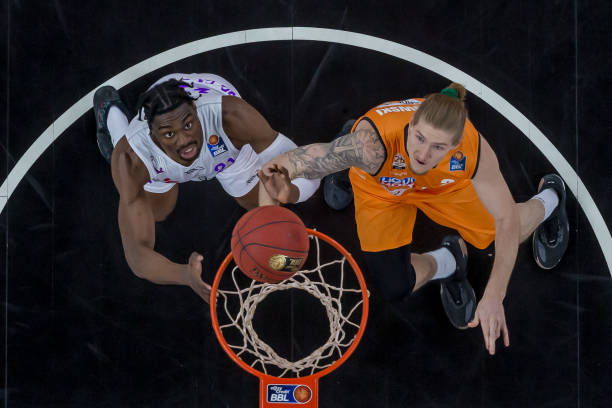 他不光在第 他不光在第